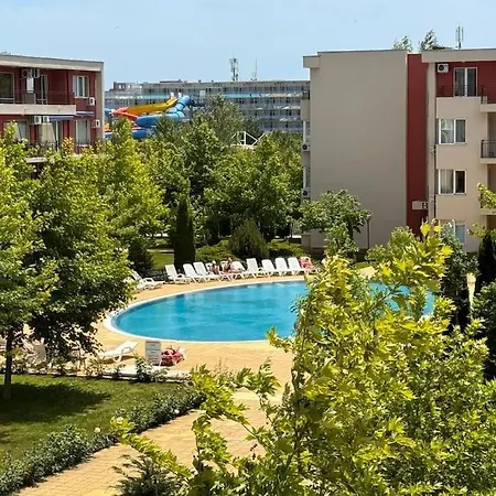 тихая студия с отличным видом! Apartamento